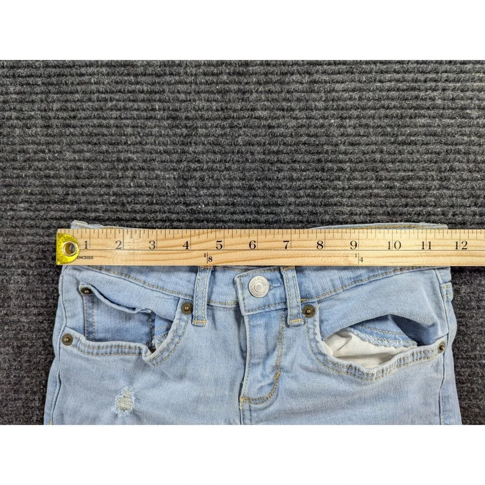 Levis Jeans Boys 8 Blue Denim Light Wash Distressed 5 Pocket Classic Bootcut